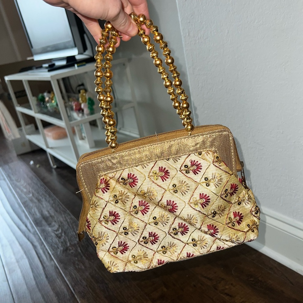 Elegant Gold and Cream Beaded Vintage Purse